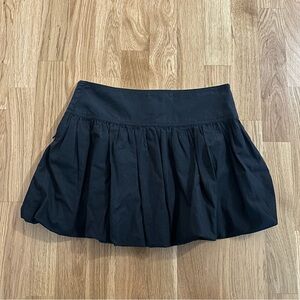 Aritzia Sunday Best Balloon skirt